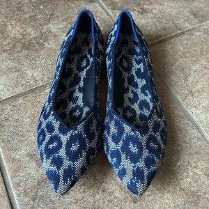 Rothy’s Blue Leopard Print Point - Size 12